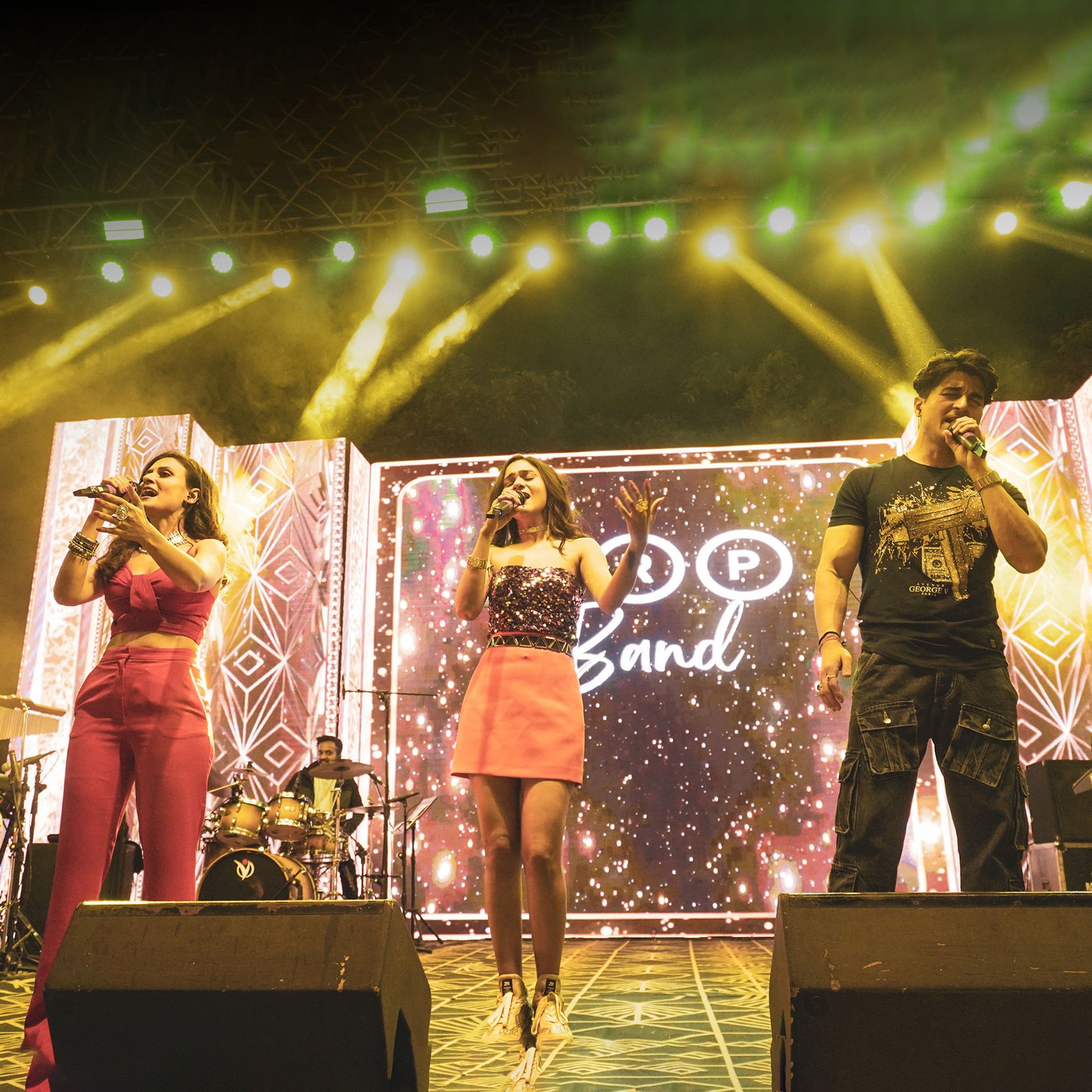 TRP Band live show photo 4